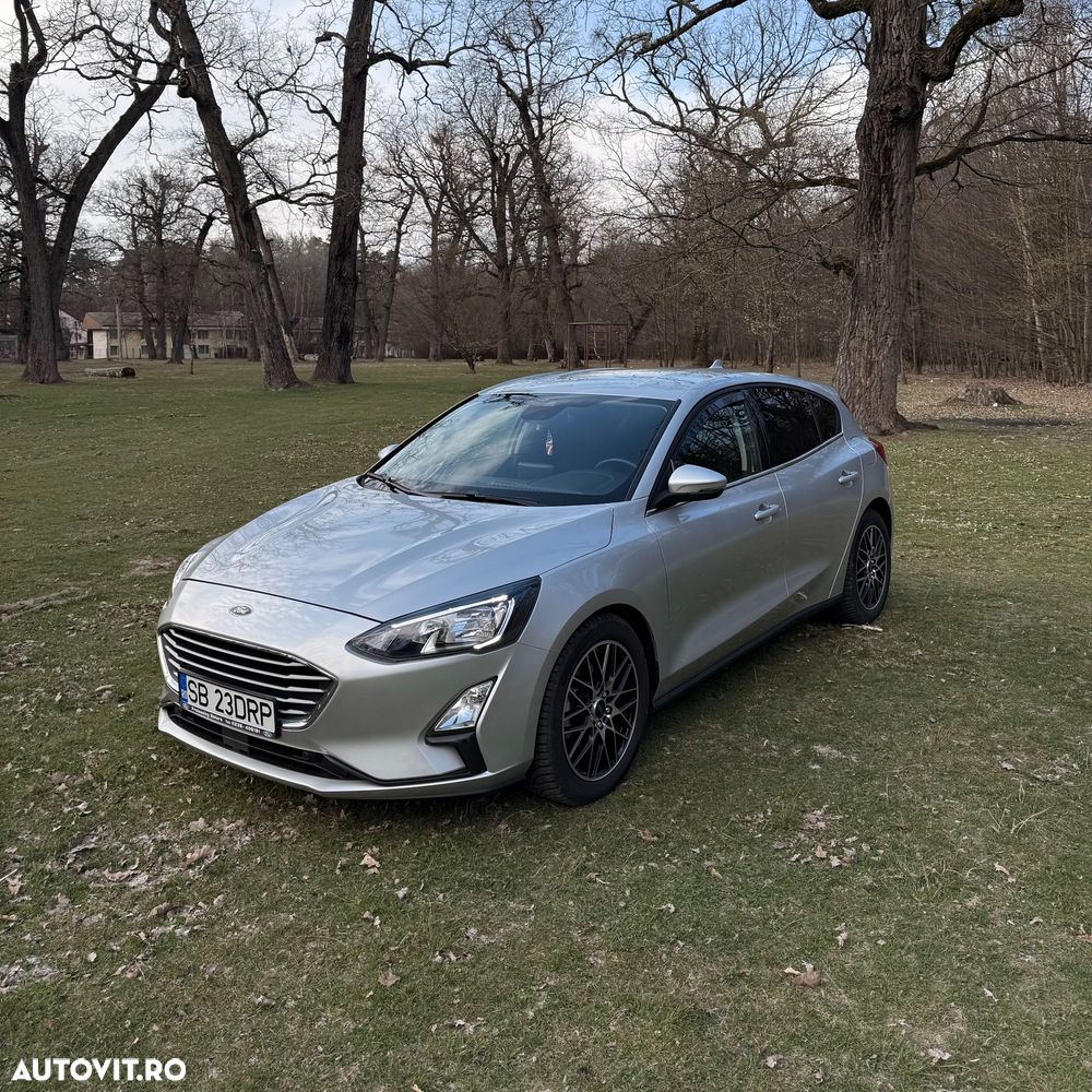 Ford Focus 1.0 EcoBoost Titanium - 1