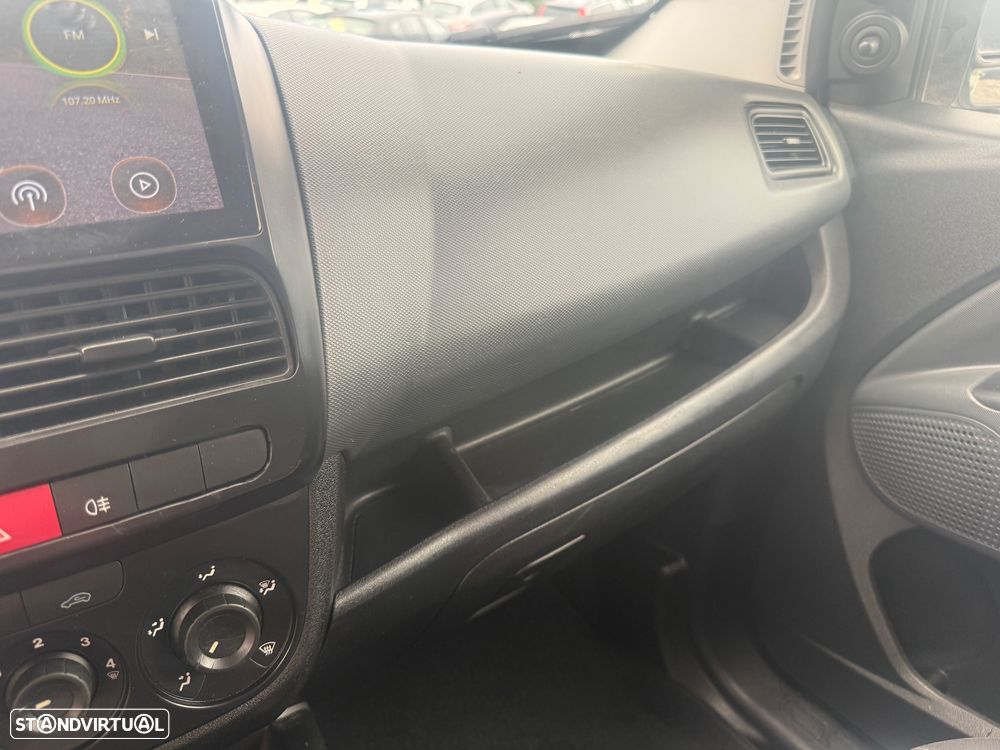 Fiat DOBLO 1.3 M-J FIBRADA - 11