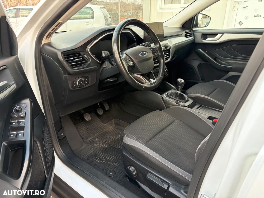 Ford Focus 1.0 EcoBoost Connected - 9