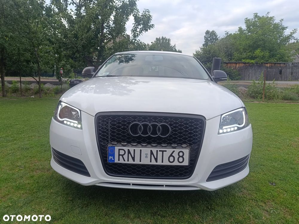 Audi A3 Sportback - 1