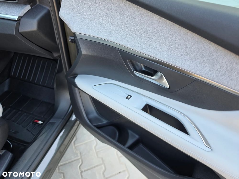 Peugeot 3008 BlueHDi 180 Stop & Start EAT8 Crossway - 11