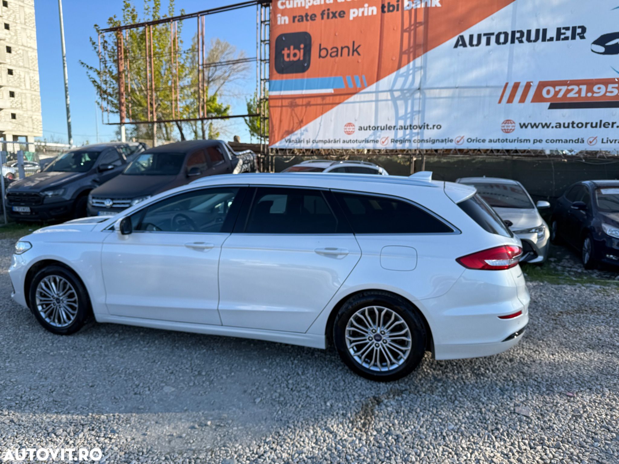 Ford Mondeo Turnier 2.0 TDCi Start-Stopp PowerShift-Aut Business Edition - 32