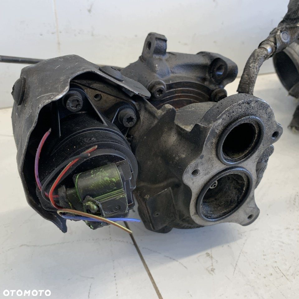 Turbosprężarka Turbina V310 Uszkodzona Vw Passat B8 3G 2.0 Bitdi Cua 15R - 10