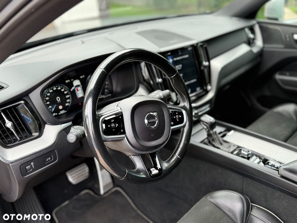 Volvo XC 60 D4 AWD R-Design - 13