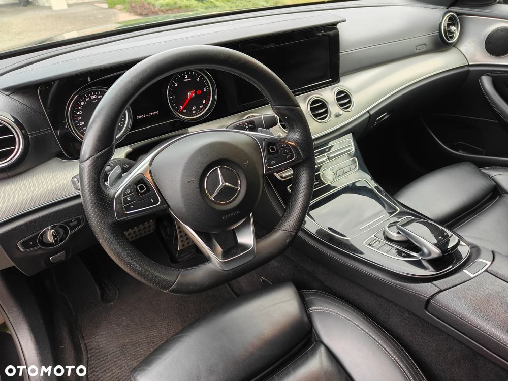 Mercedes-Benz Klasa E 220 d 4Matic 9G-TRONIC AMG Line - 12