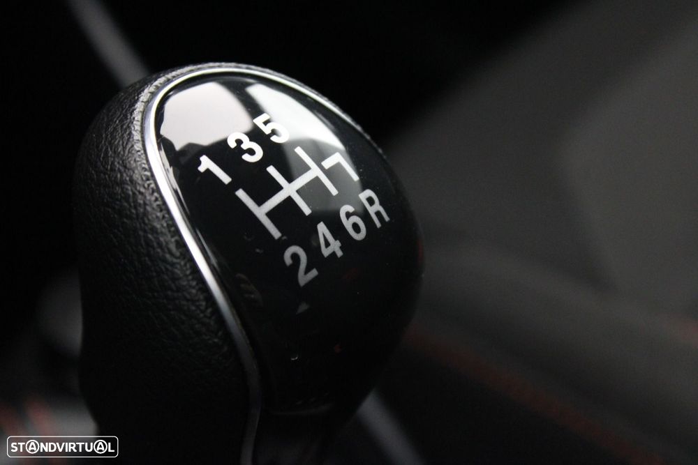 Ford Fiesta 1.0 EcoBoost ST-Line — fotografia 22
