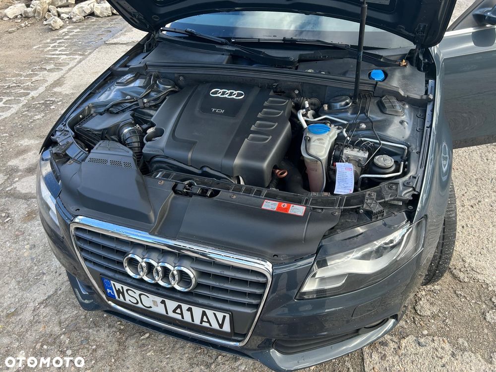 Audi A4 Avant 2.0 TDI - 9