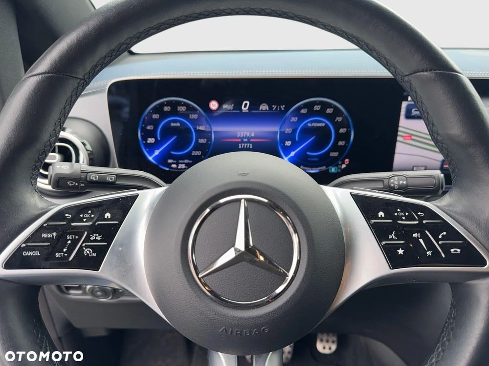 Mercedes-Benz EQV 300 90kWh - 12