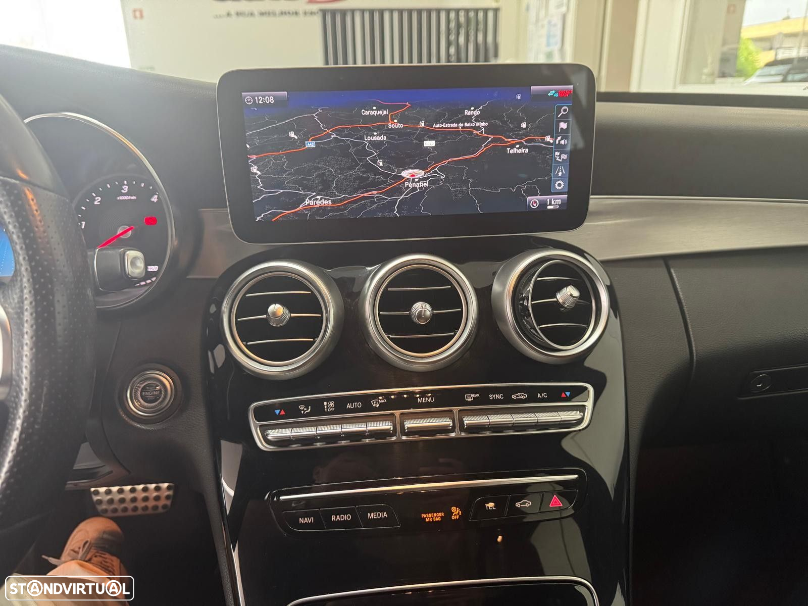 Mercedes-Benz C 300 d AMG Line - 26