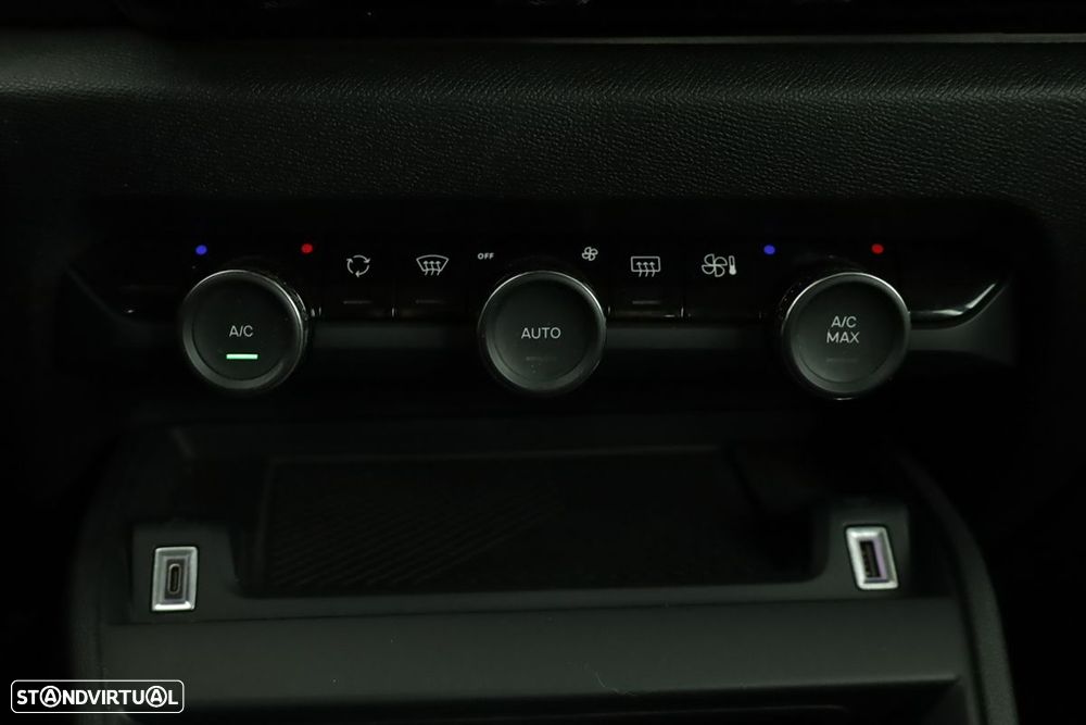 Citroën C4 X 1.2 PureTech Plus EAT8 - 13