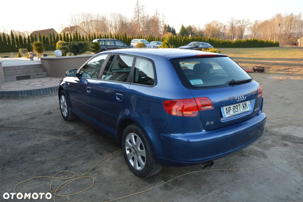 Audi A3 Sportback 2.0 TDI DPF quattro S line Sportpaket (plus) - 9