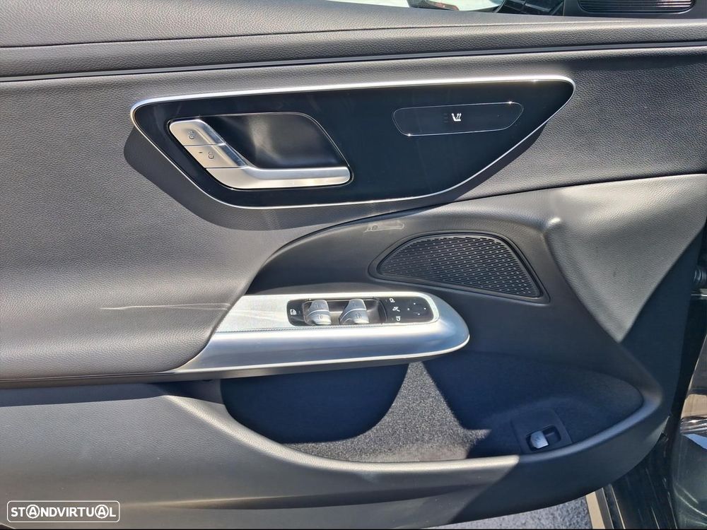 Mercedes-Benz E 220 d Avantgarde - 8