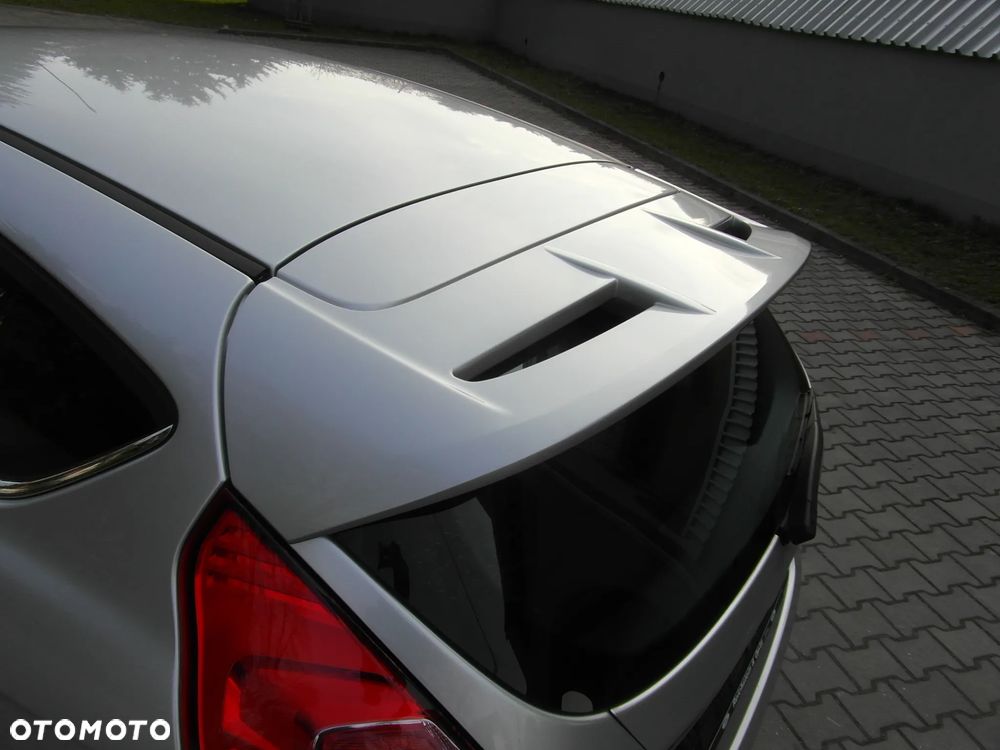 Ford Fiesta 1.6 Ti-VCT Titanium - 31