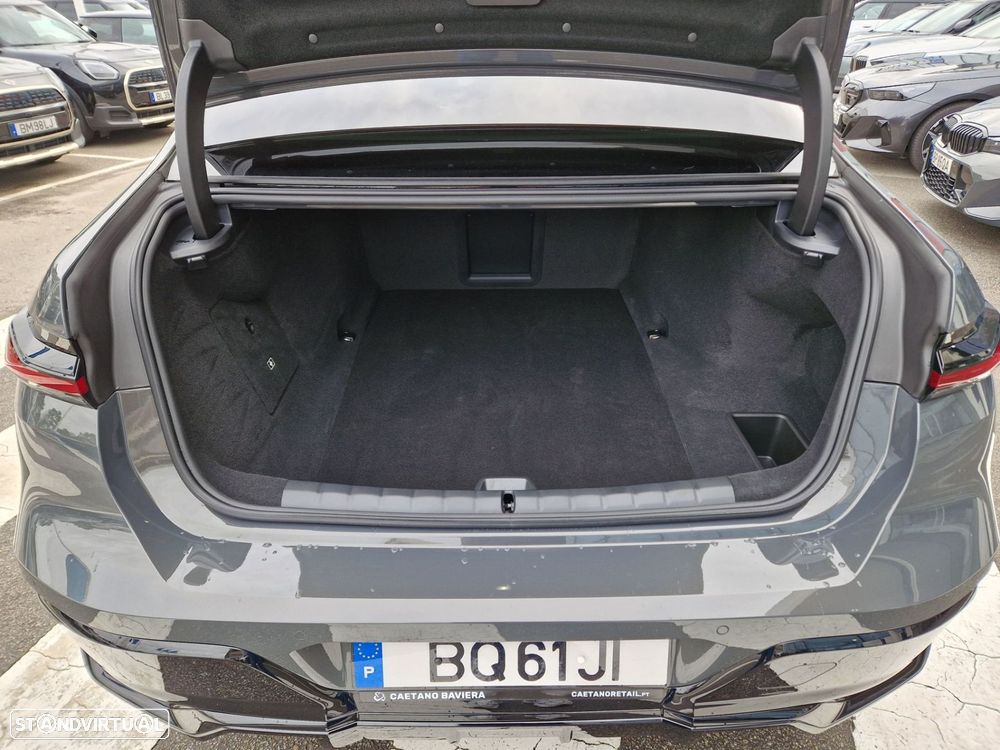 BMW i7 eDrive50 Pack Desportivo M Pro - 12