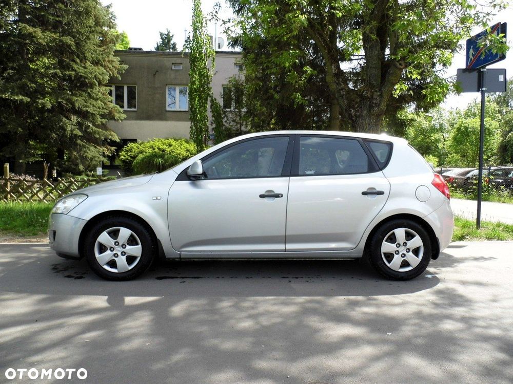 Kia Ceed - 3