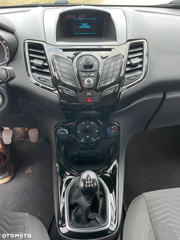 Ford Fiesta 1.6 TDCi Titanium - 15