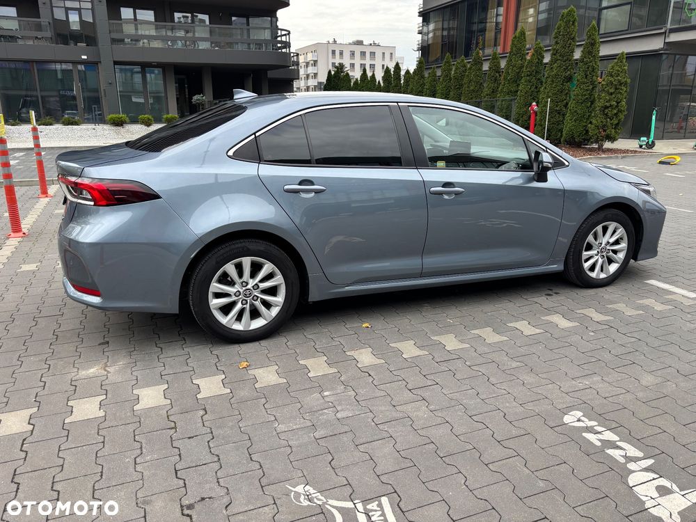 Toyota Corolla 1.8 Hybrid Comfort - 22