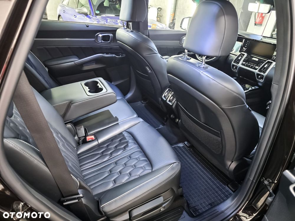 Kia Sorento - 7