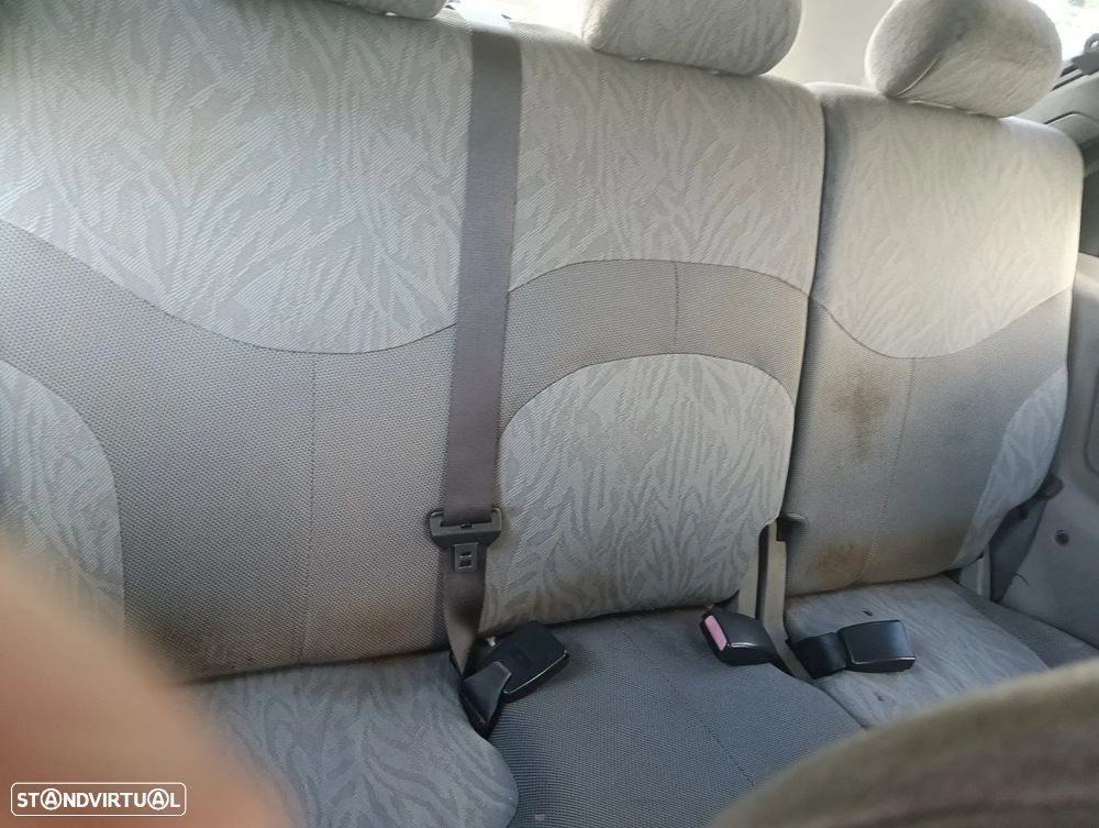 Land Rover Freelander 2.0 di - 14