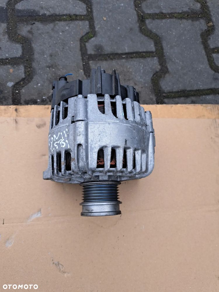 Skoda Octavia III alternator 1.5 tsi 04E903015G Volkswagen Golf VII Passat B8 Leon III arona audi - 1
