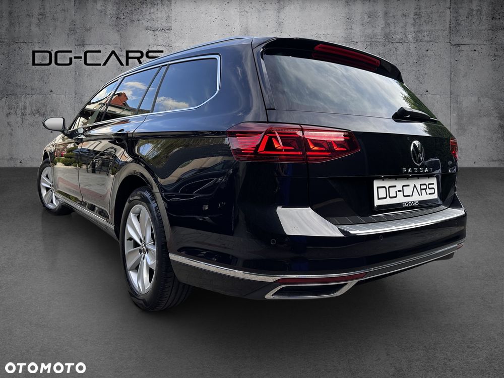 Volkswagen Passat Variant 2.0 TDI SCR DSG Elegance - 3