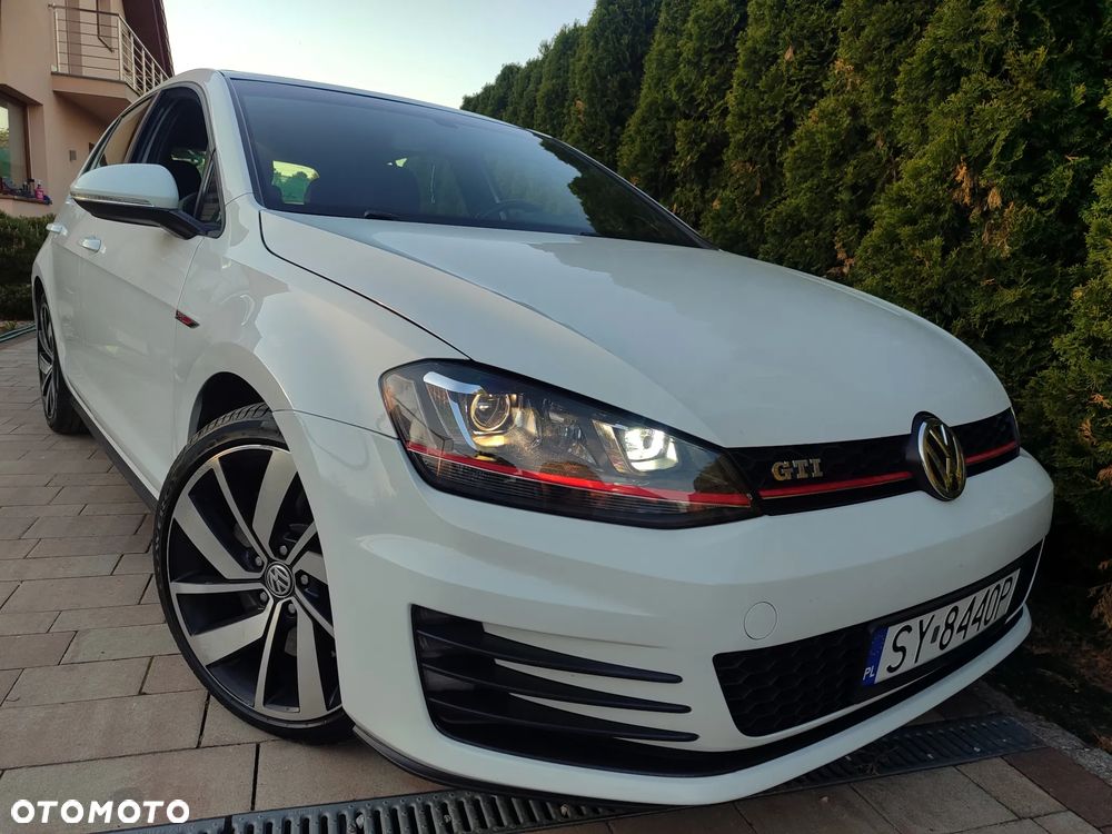 Volkswagen Golf GTI (BlueMotion Technology) DSG - 27