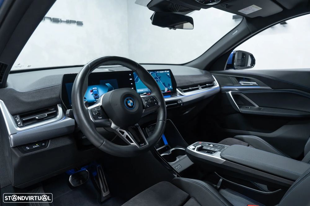 BMW iX2 eDrive20 Pack Desportivo M Pro - 19