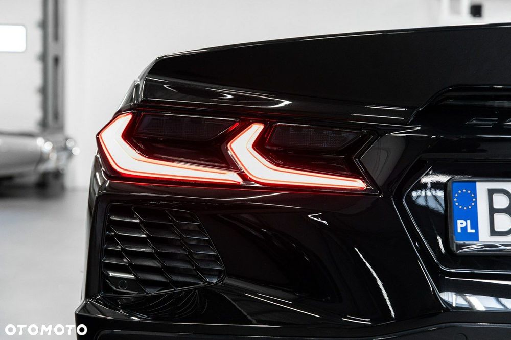 Chevrolet Corvette - 18