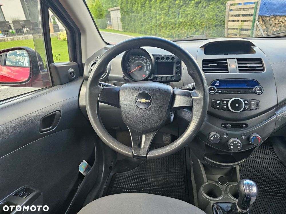 Chevrolet Spark 1.0 LS - 27