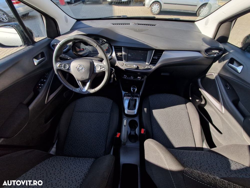 Opel Crossland - 10