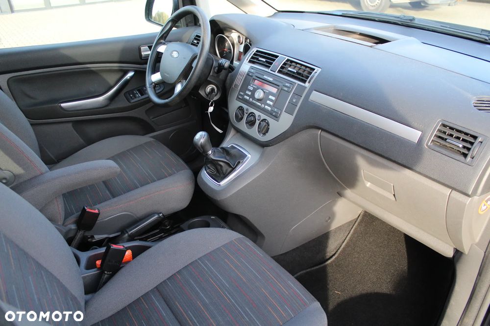 Ford C-MAX - 11