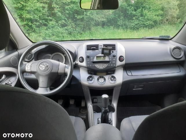 Toyota RAV4 2.0 VVT-i Luna - 5