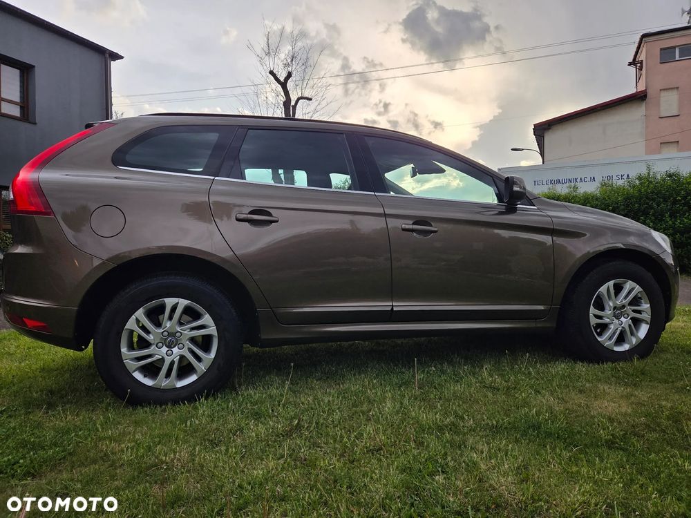 Volvo XC 60 D3 Drive-E Momentum - 16