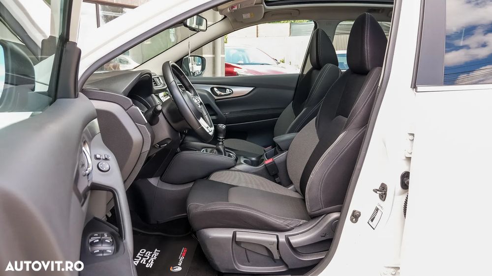 Nissan Qashqai 1.6 dCi DPF tekna - 25