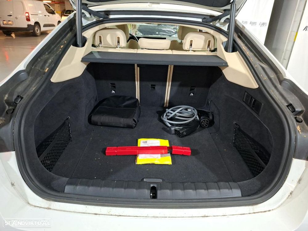 BMW i4 eDrive40 - 13