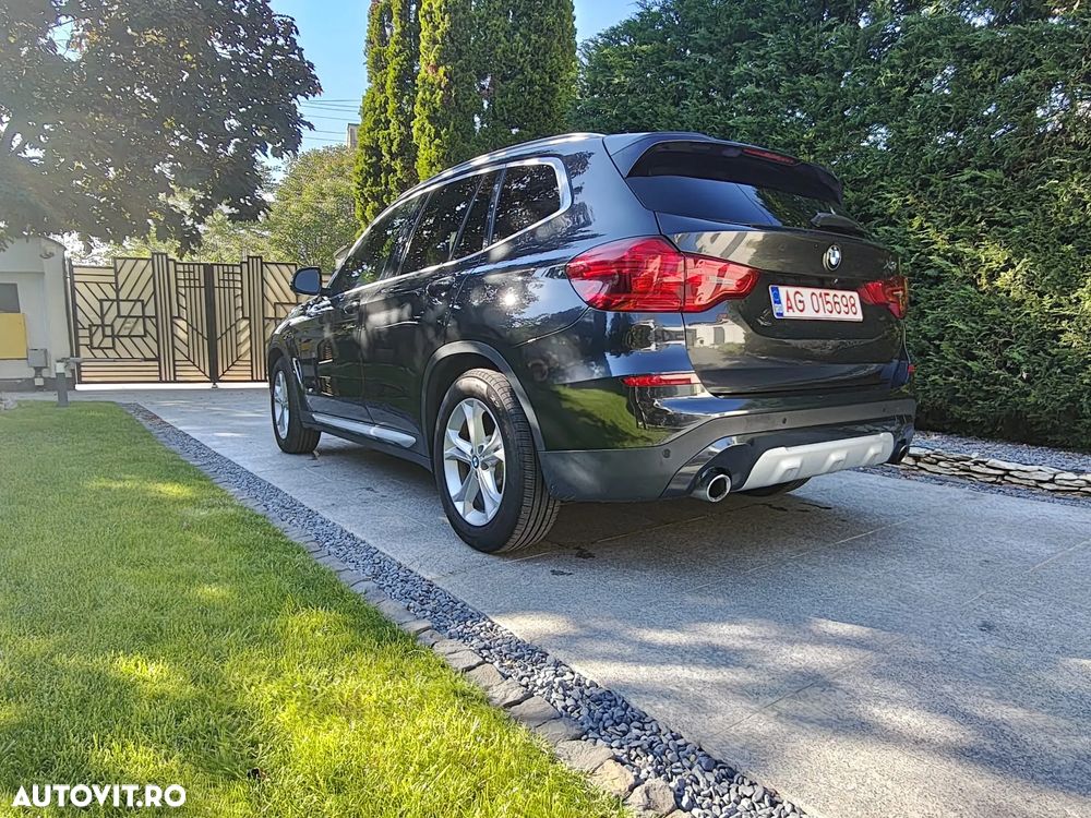 BMW X3 xDrive30i AT xLine - 3