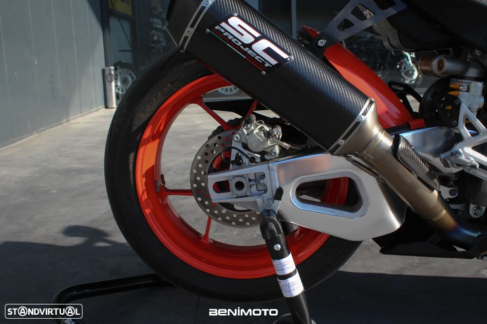 Aprilia RSV 4 - 19