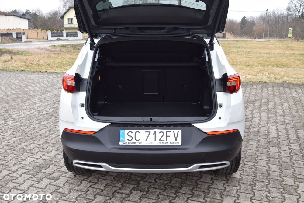 Opel Grandland X 1.6 Start/Stop Automatik Ultimate - 38