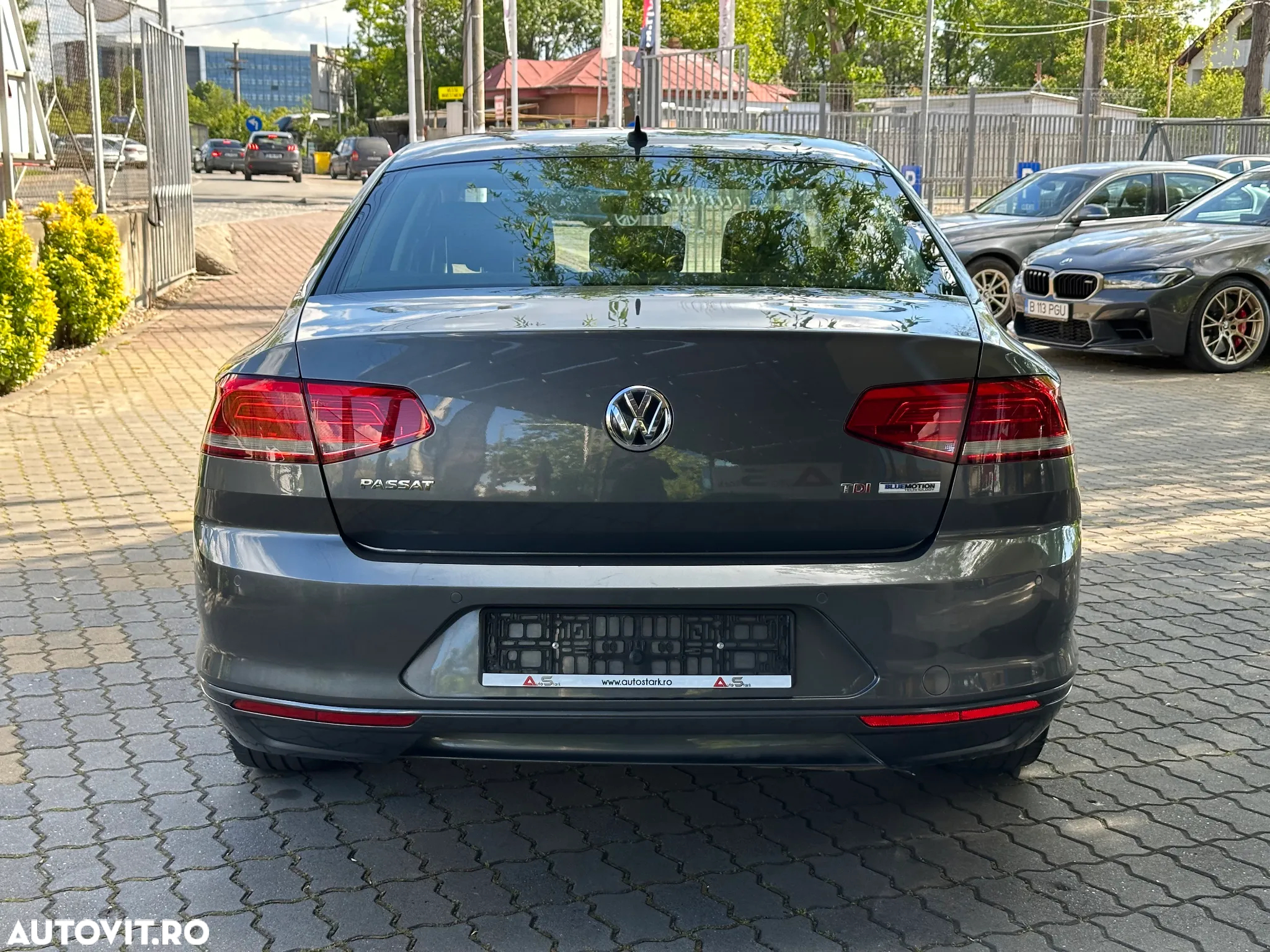 Volkswagen Passat 1.6 TDI (BlueMotion Technology) DSG Comfortline - 13