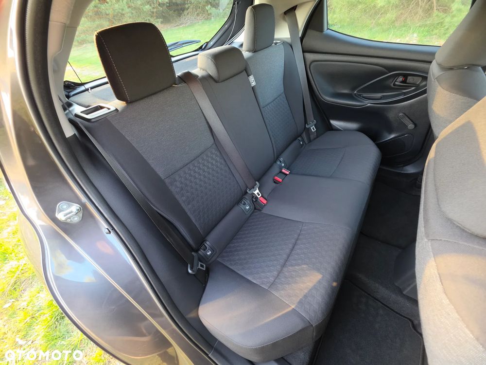 Toyota Yaris 1.5 Comfort - 25
