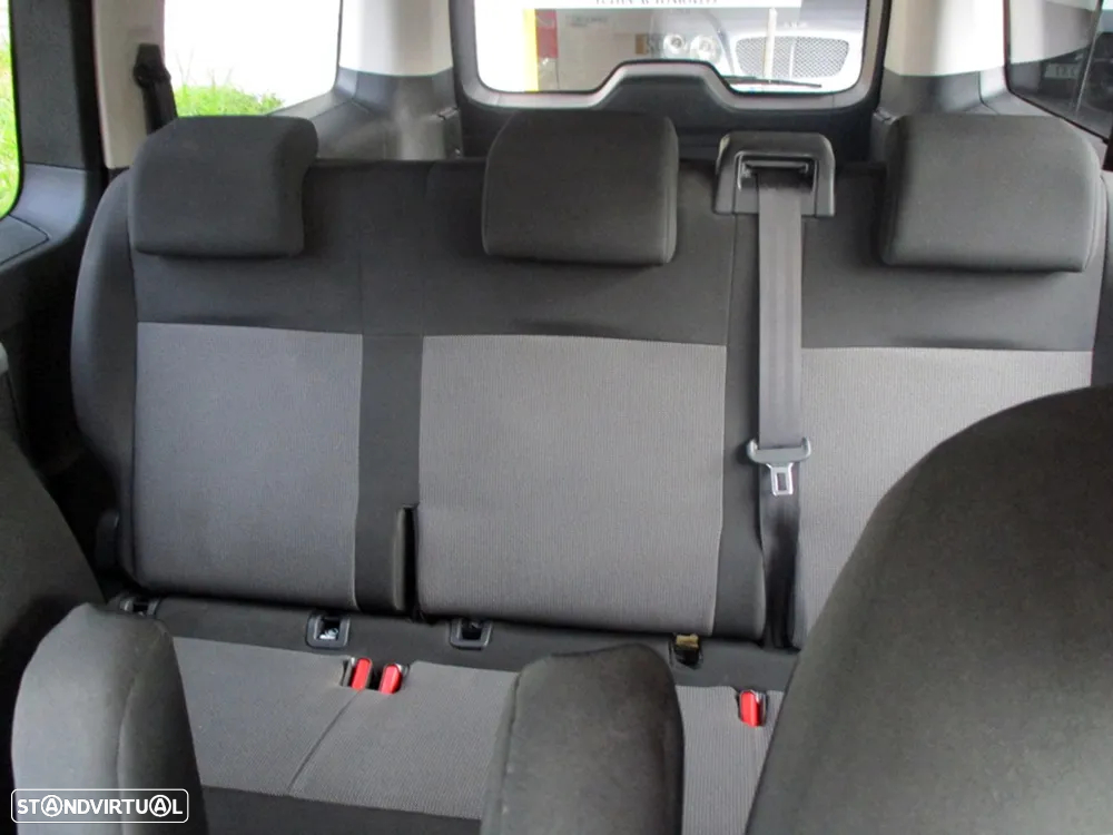 Toyota Proace Verso 1.5 D-4D L2 1.2T Comfort 5L - 15