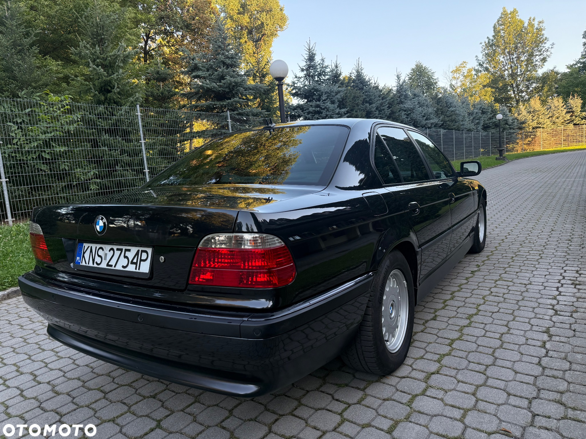 BMW Seria 7 750i - 31