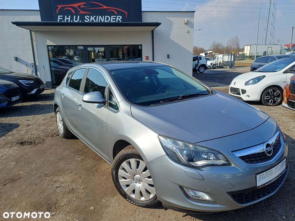 Opel Astra 1.4 Turbo Cosmo - 1