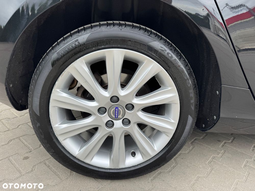 Volvo V40 D4 Geartronic Momentum - 21