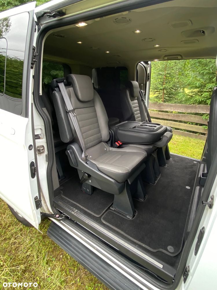 Ford Tourneo Custom - 15