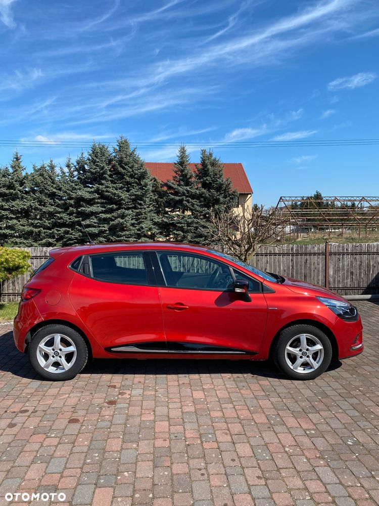 Renault Clio 1.2 16V 75 LIMITED - 6