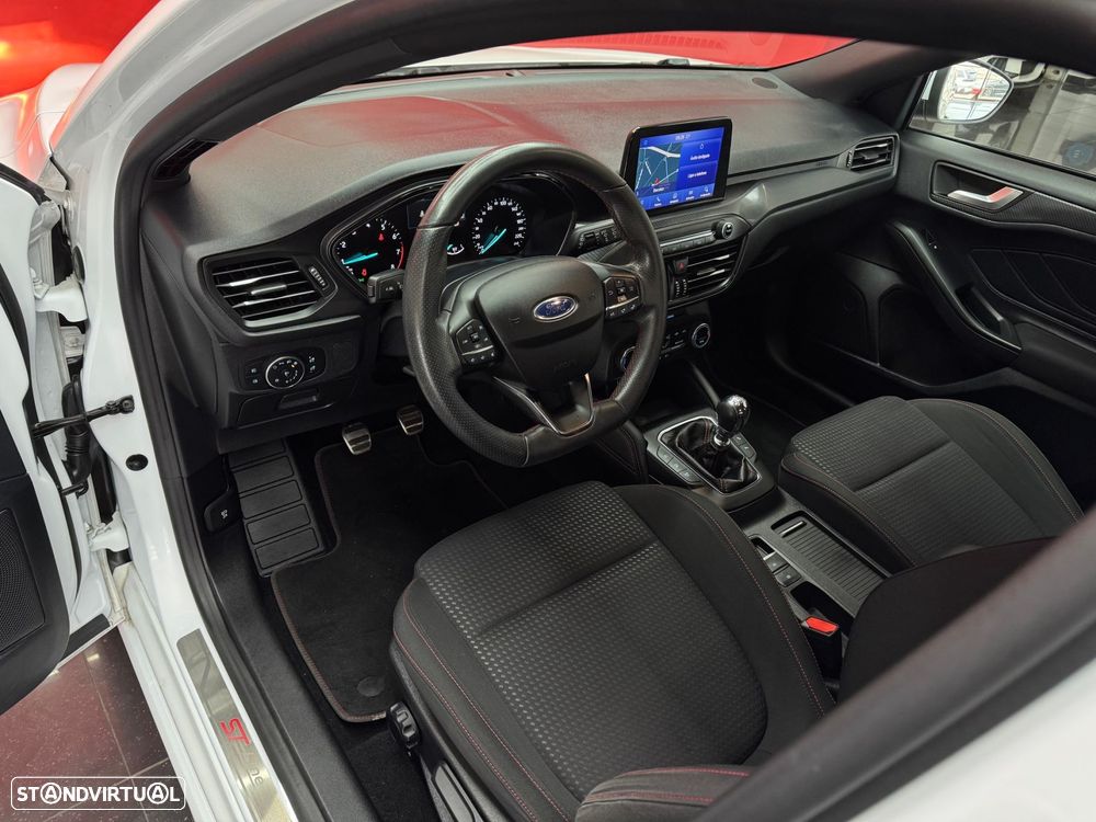 Ford Focus 1.0 EcoBoost ST-Line - 9