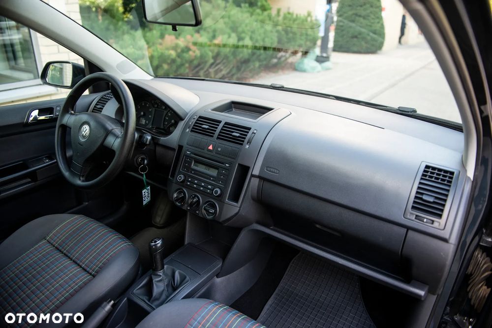 Volkswagen Polo 1.2 Trendline - 24