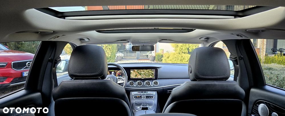 Mercedes-Benz Klasa E 220 d 9G-TRONIC - 38