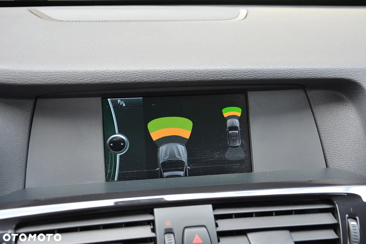 BMW X3 xDrive20d - 24